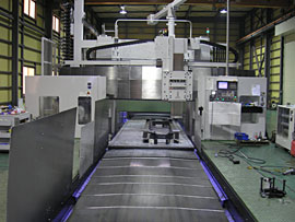 三菱重工門型五面加工機